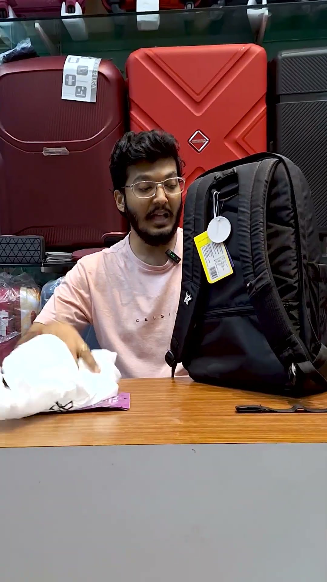 Date karle , bag bech le aur chasma laga le : r/CarryMinati